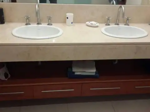 Casa en Venta de 9 dormitorios