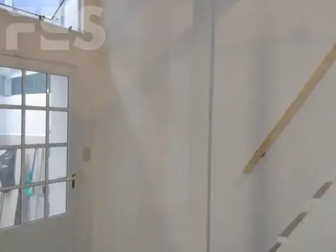 Depto Tipo Casa en Venta al Este