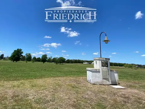 Av. Fernández Beschtedt