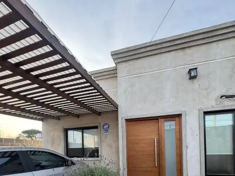 Quinta en Alquiler Temporal con 1 cochera