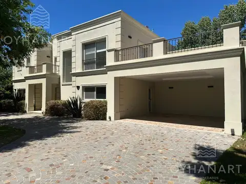 Casa en Alquiler de 5 dormitorios