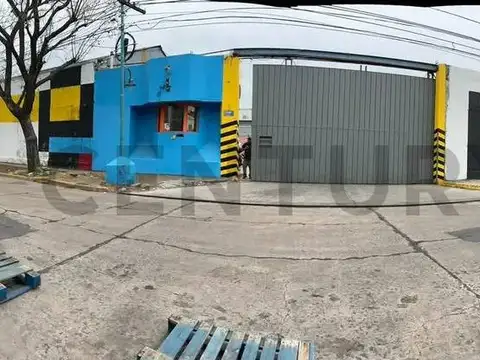 Carlos María de Alvear 1200, Piso 0