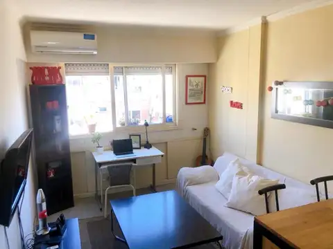 Departamento en venta 3 ambientes luminoso en exelente estado