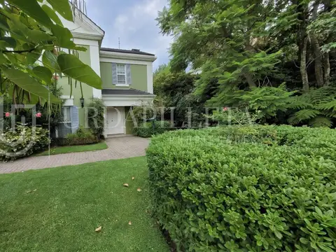 Casa en Venta al Oeste