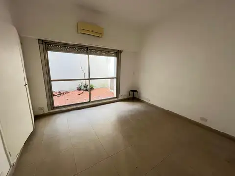 Avenida Raúl Scalabrini Ortiz 3300, Piso PB