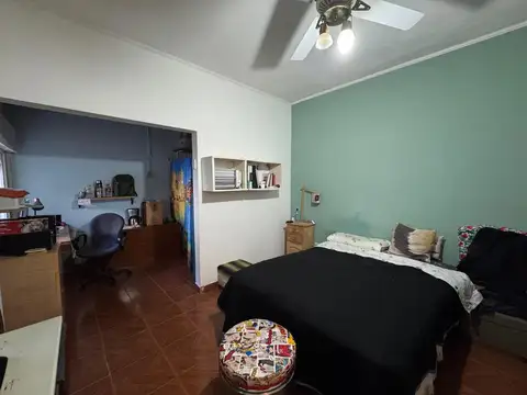 CASA 3 DORMITORIOS CON JARDIN