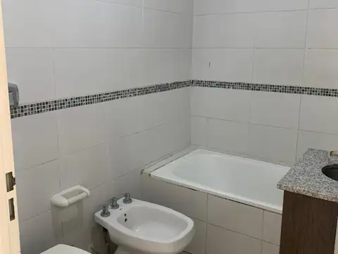 DEPARTAMENTO 3 AMBIENTES CON COCHERA