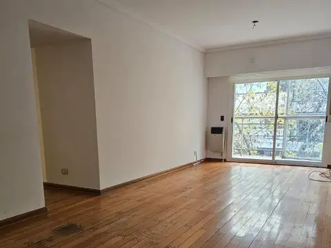 Blanco Encalada 5500, Piso 2