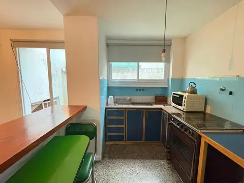 Venta 3 ambientes PB  patio San Isidro a reciclar.