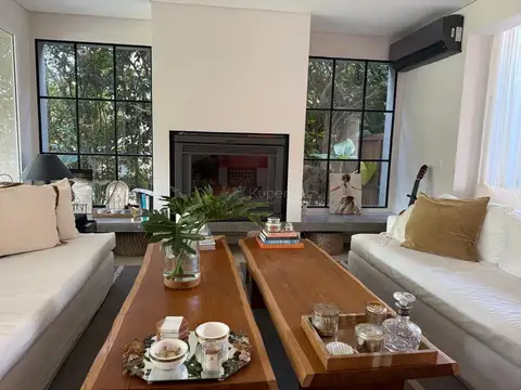 Casa en Venta al Este