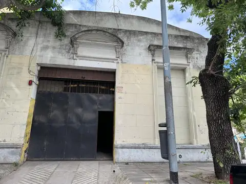 ALQUILER DE GALPON/TALLER O DEPOSITO 
