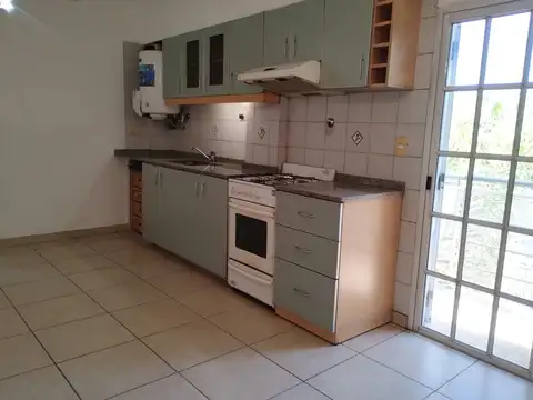 Departamento en Alquiler en Mataderos, $ 600.000