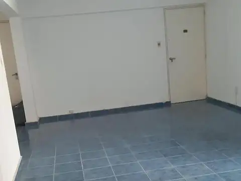 Oficina en Alquiler 50 años