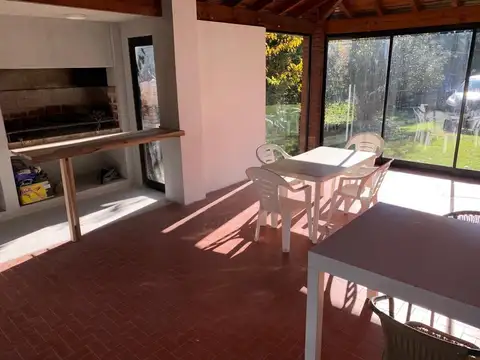 Melazzi Venta Chalet General Lemos 1200