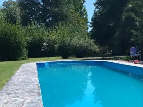 Casa 6 ambientes con 4 baños