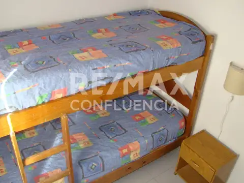 Casa 8 ambientes con 4 baños