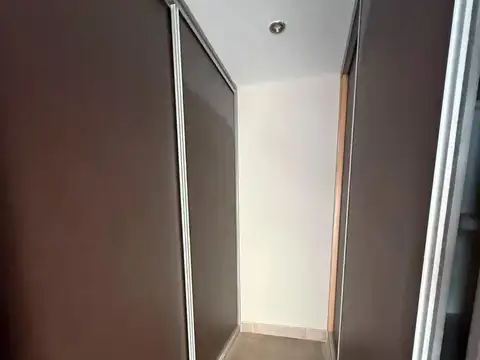 Casa en Alquiler con 7 cocheras