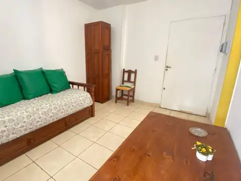 Tomas Liberti 425 , Piso 12