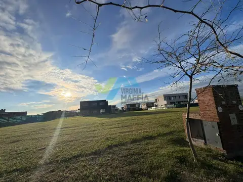 OPORTUNIDAD de lote interno en RIBERAS PUERTOS DEL LAGO