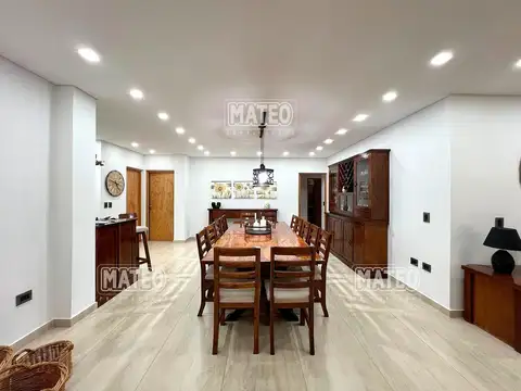 DESTACADA PROPIEDAD EN FRANCISCO ALVAREZ