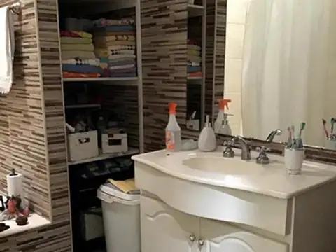 Depto Tipo Casa en Venta de 4 ambientes