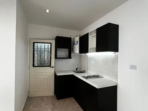 Depto Tipo Casa en Alquiler de 2 ambientes