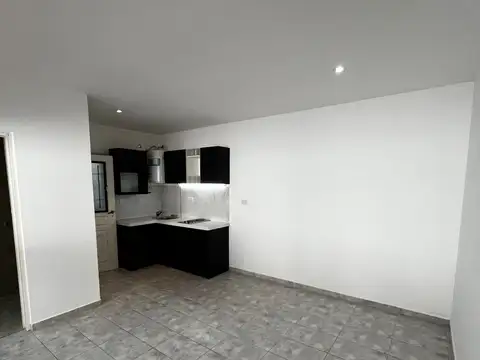 Depto Tipo Casa en Alquiler de 1 dormitorio