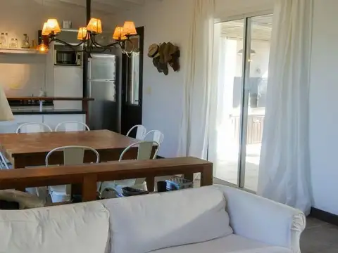 Casa en Alquiler Temporal en Aigua, USD 22.000