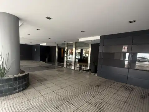 Dante 100, Piso 9