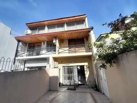 Depto Tipo Casa en Venta 26 años