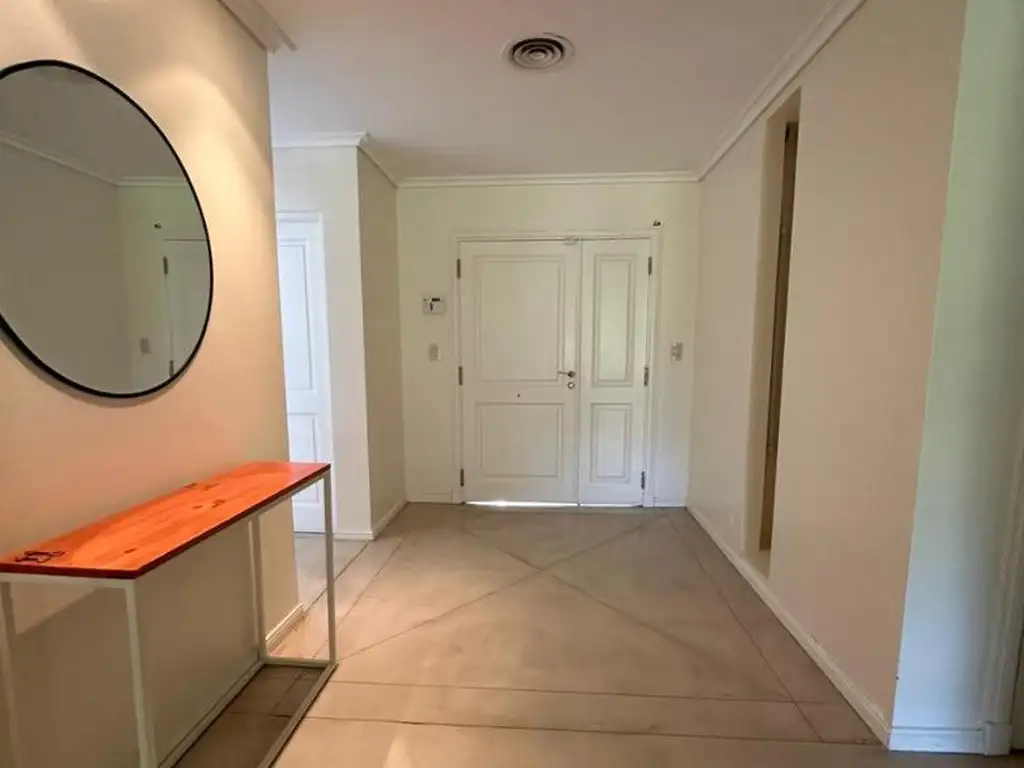 Casa en Venta en Abril Club De Campo