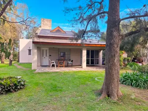 CASA 4 AMBIENTES VENTA BARRIO EL PALOMAR CAÑUELAS