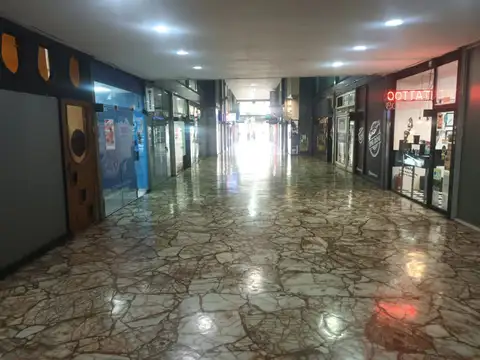 ALQUILER DE LOCAL EN GALERÍA Rio de Janeiro av. cabildo 2370 Belgrano Caba