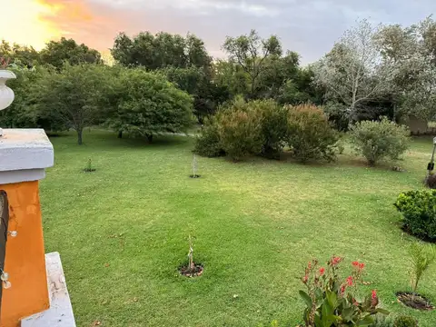 Quinta en Venta con 2 cocheras