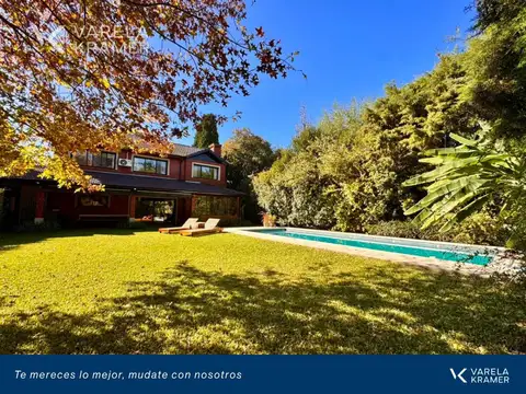 Casa en Venta en Barrio Privado Santa Silvina
