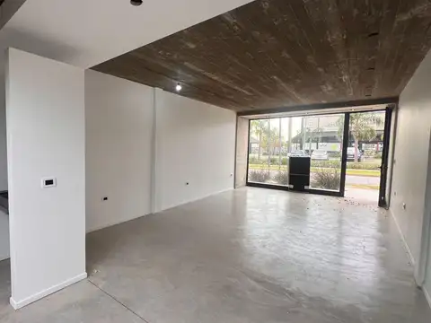 LOCAL en ALQUILER a estrenar - 485(MITRE) e/ 137 y 138 - JOAQUIN GORINA - LA PLATA