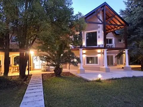 Casa en Venta de 5 dormitorios