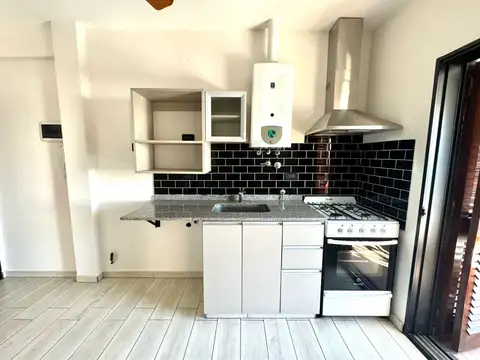 PH DOS AMBIENTES DIVISIBLE CON PATIO Y BALCON EN VENTA