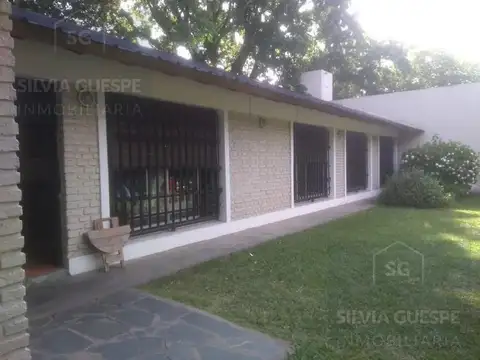 Casa en Venta con 1 cochera