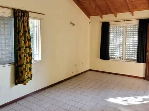 Casa en Venta en Granadero Baigorria, USD 73.000