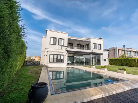 Casa en Venta en Countries y Barrios Cerrados en Berazategui, Partido de Berazategui