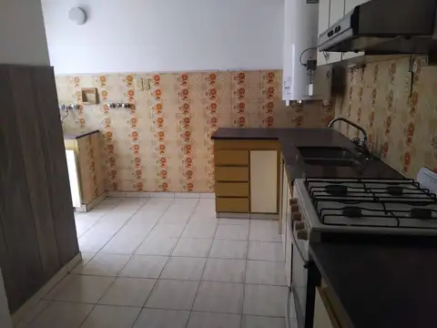 Depto Tipo Casa en Alquiler de 2 ambientes