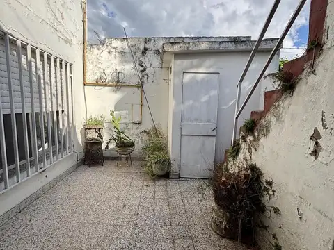 VENTA - CASA EN PH DE DOS DORMITORIOS - LA TABLADA