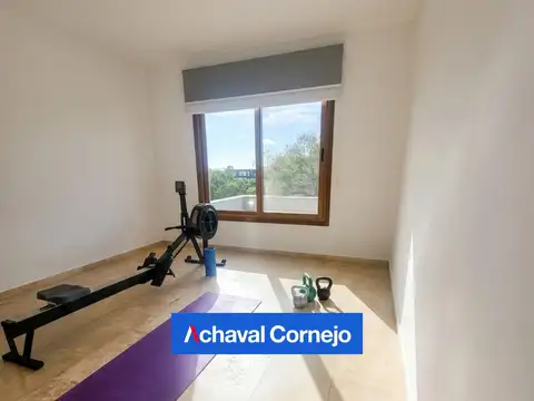 Casa 7 ambientes con 4 baños