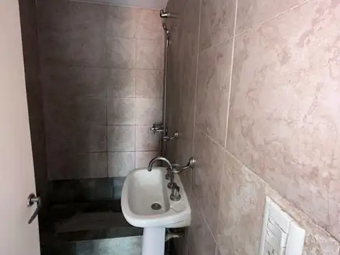 Departamento en Alquiler en Isidro Casanova, $ 300.000