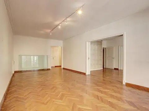 Departamento en Alquiler de 5 ambientes