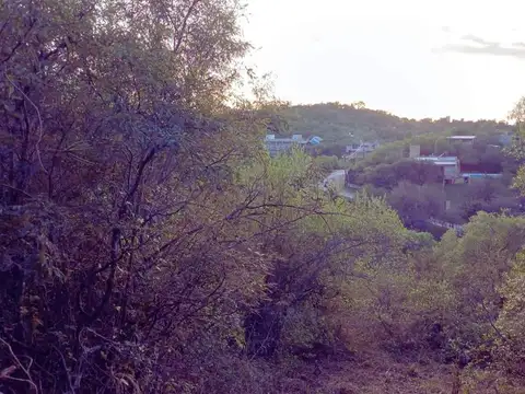 LISTO PARA CONSTRUIR , CON PLANOS , AGUA Y LUZ  