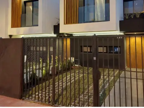 Casa 3 ambientes con 3 baños