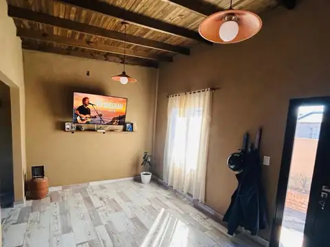 Casa 3 ambientes con 1 baño
