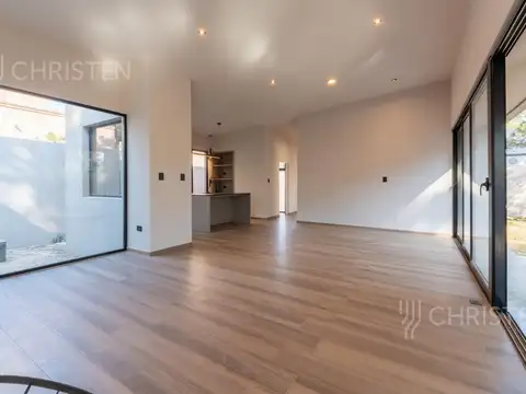 Quinta a estrenar en venta en Bosque La Salle